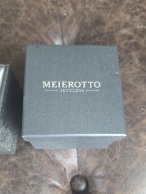 Charcoal Jewelry Box -Ring